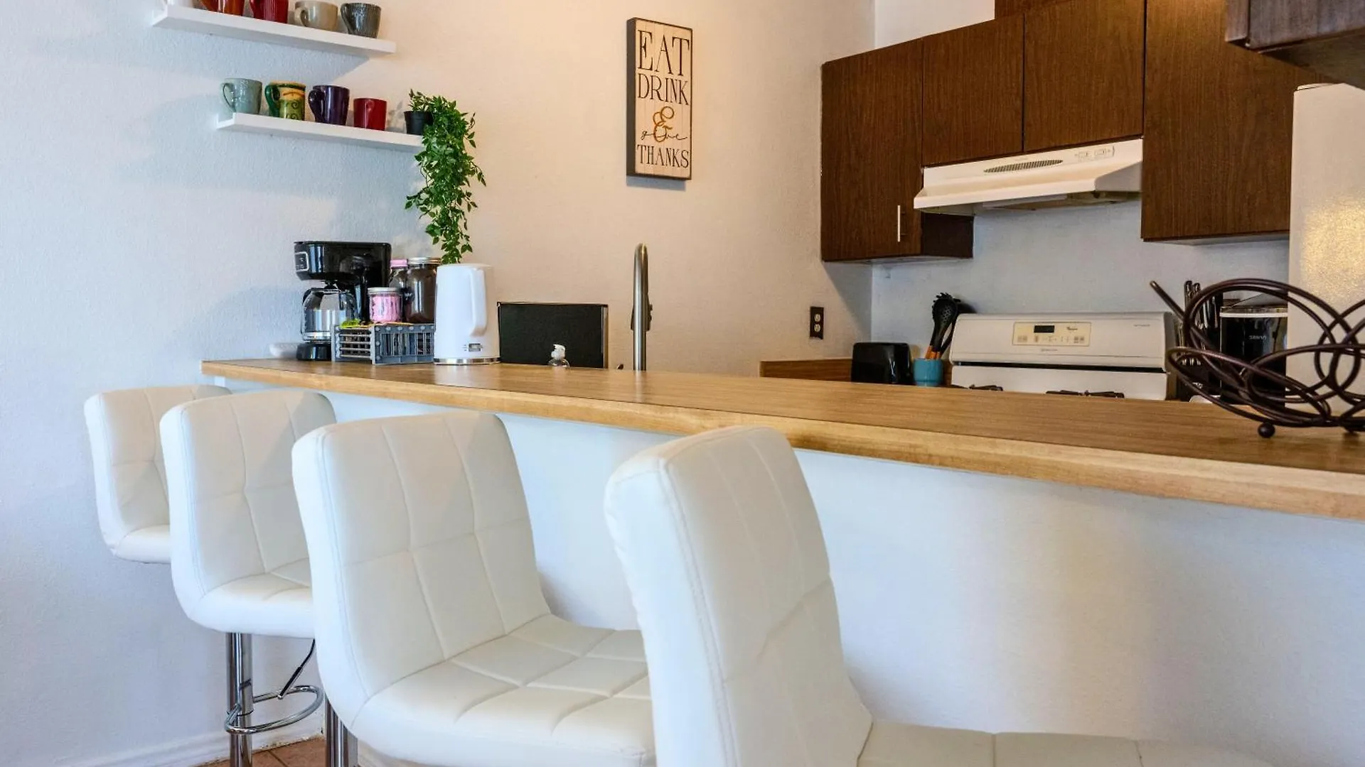 Stylish 2-Bedroom Las Vegas Getaway With Amenities 0*,  USA